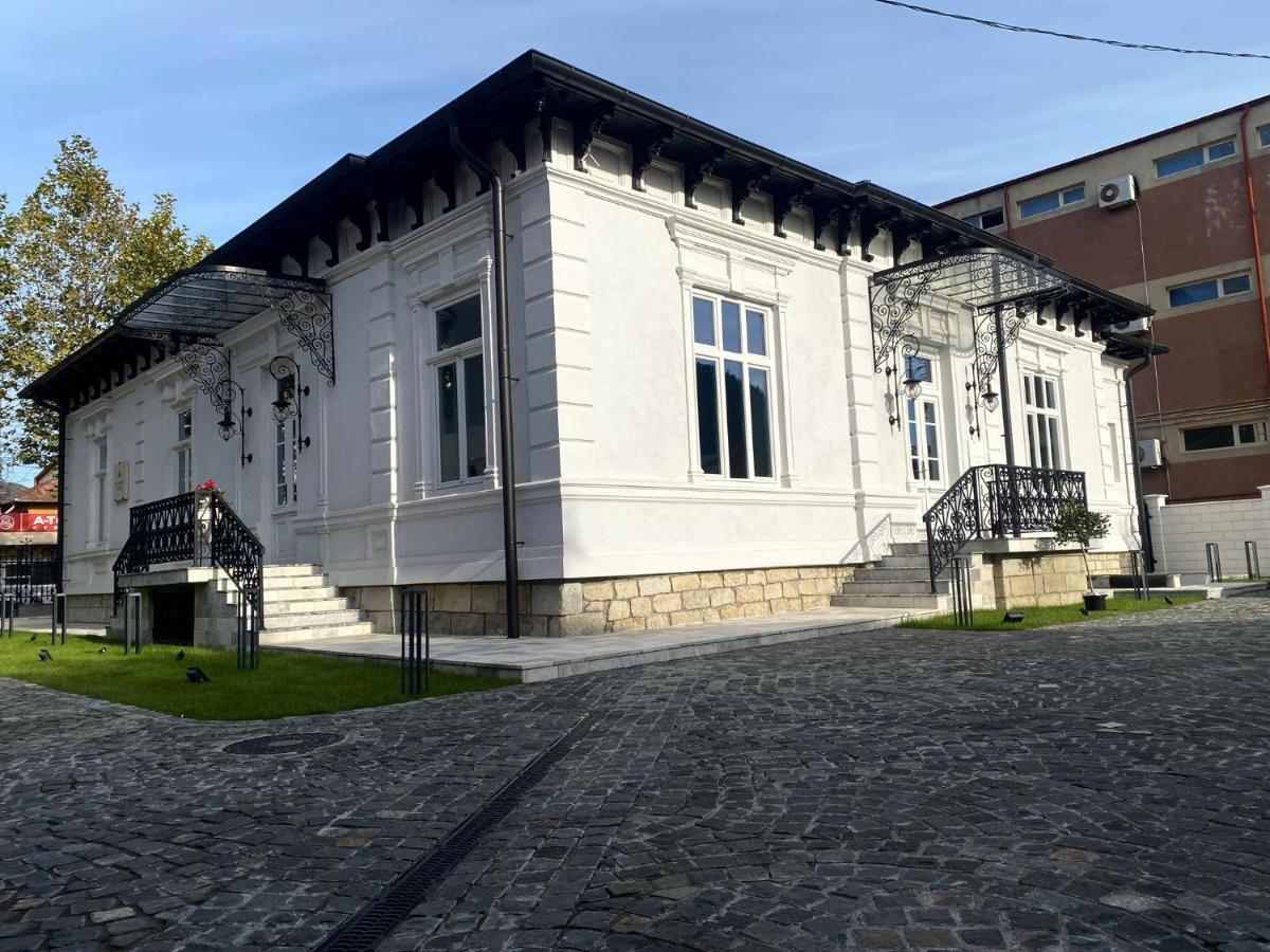 Augsburg Apart Piatra Neamţ 外观 照片