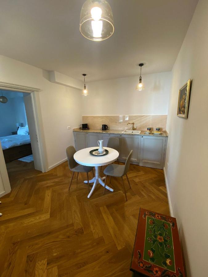 Augsburg Apart Piatra Neamţ 外观 照片