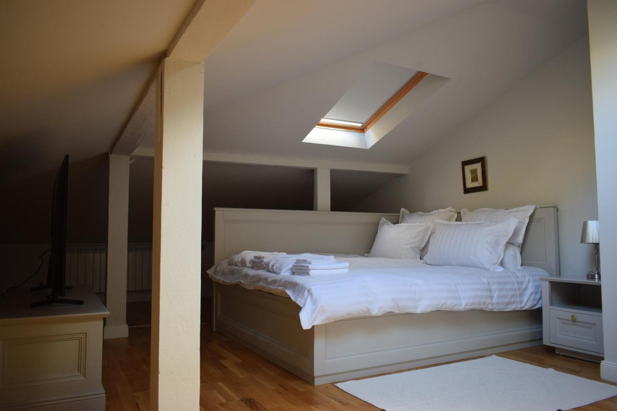 Augsburg Apart Piatra Neamţ 外观 照片