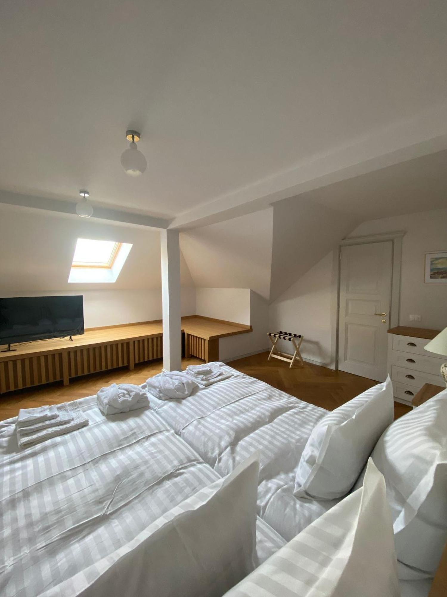 Augsburg Apart Piatra Neamţ 外观 照片